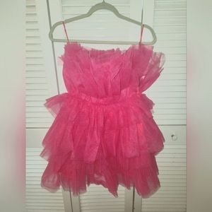 Womens Pink tulle strapless party dress. Size small